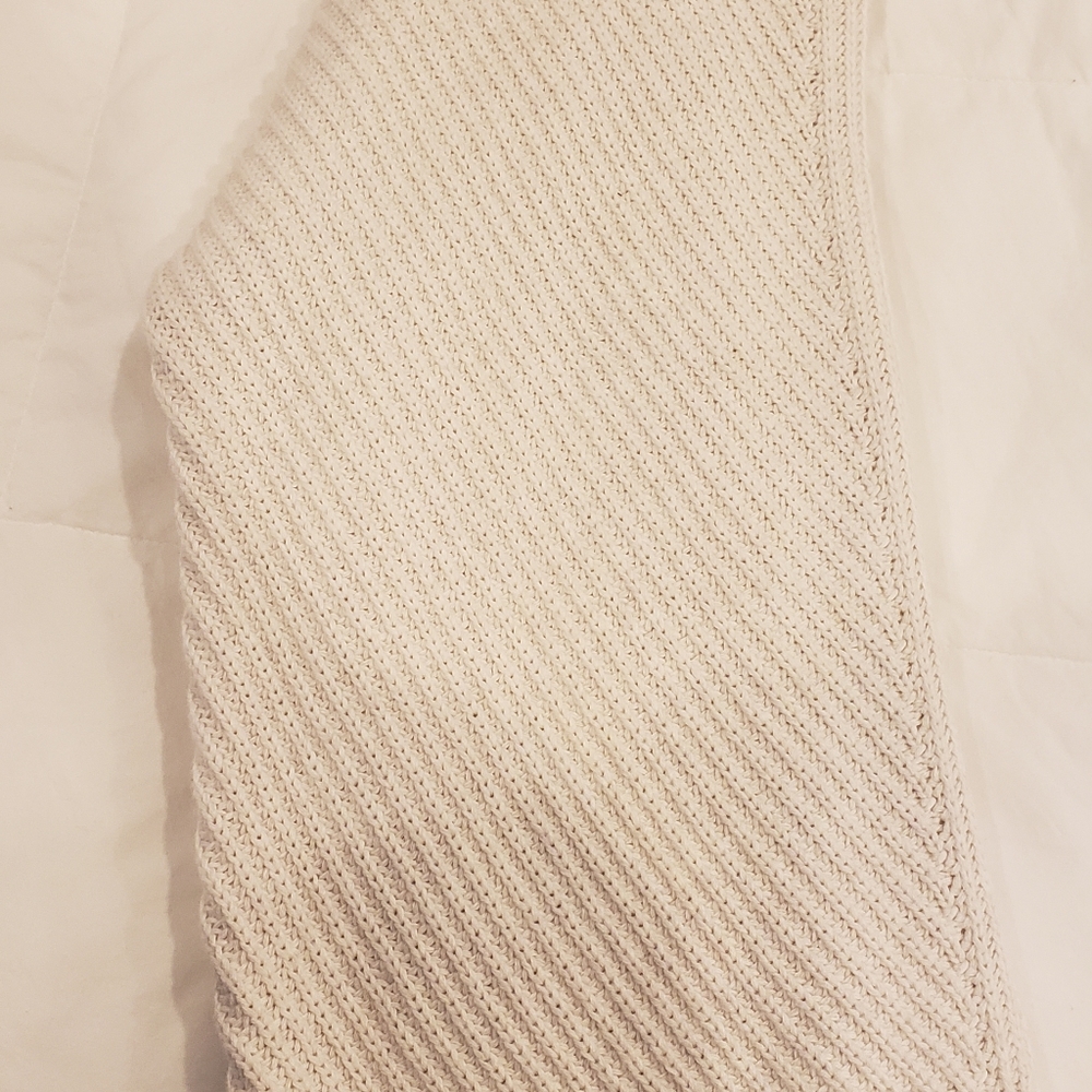 Sweater - Picture 3 of 3